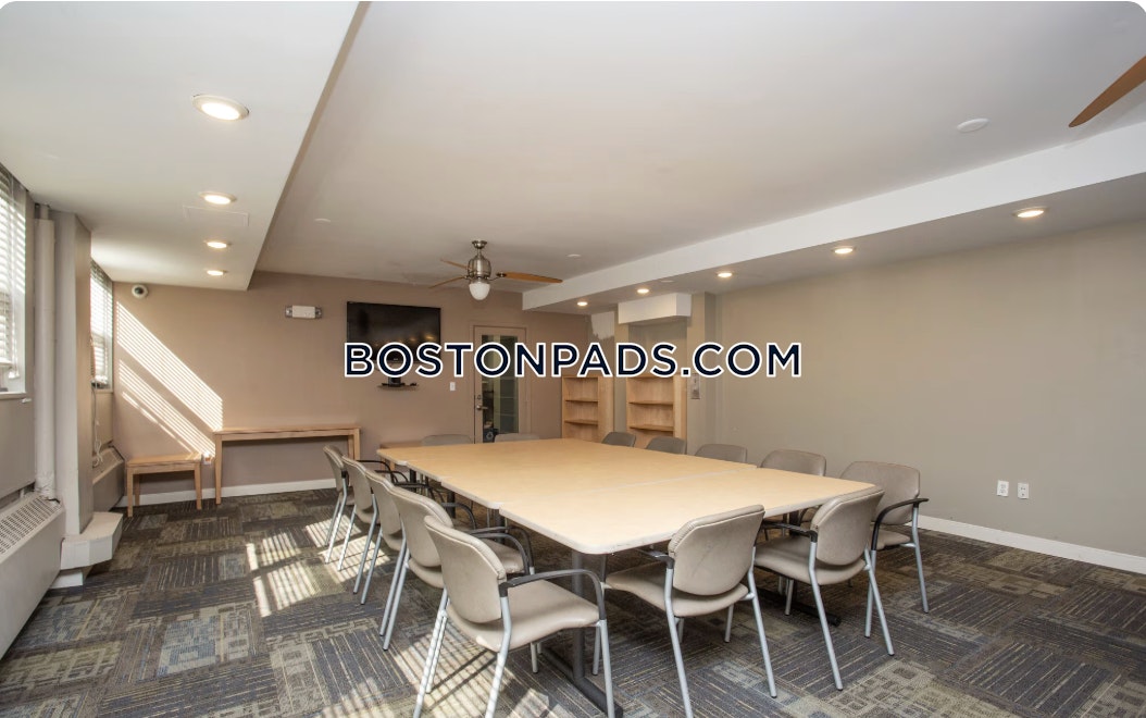 Boston - $2,050