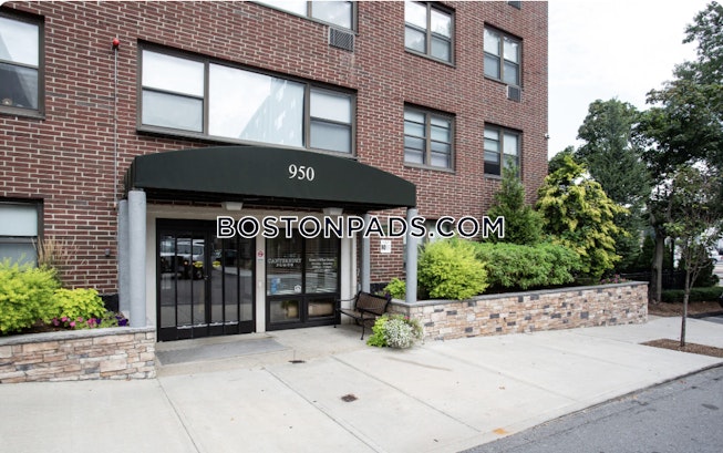 Boston - $2,425+ /mo