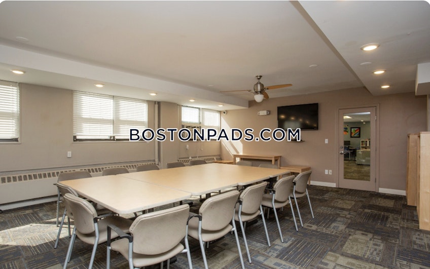 Boston - $2,950+ /month