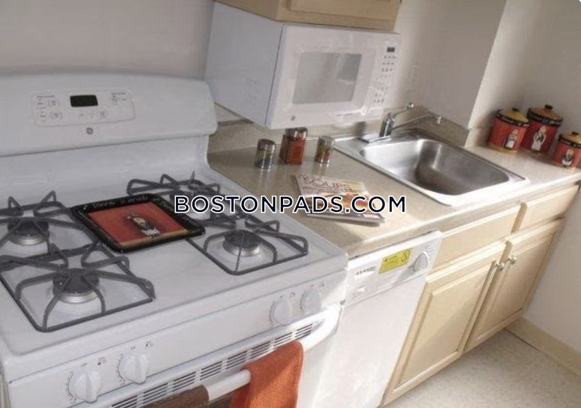 Boston - $2,950+ /month