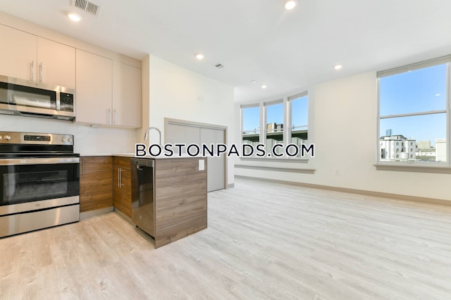 Boston - $2,200+ /mo