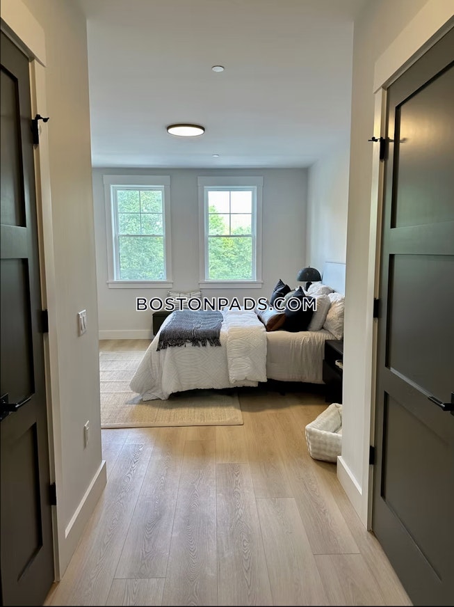 Bedford - $2,250+ /mo