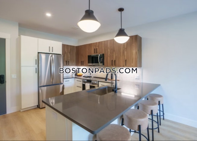 Bedford - $2,700+ /mo