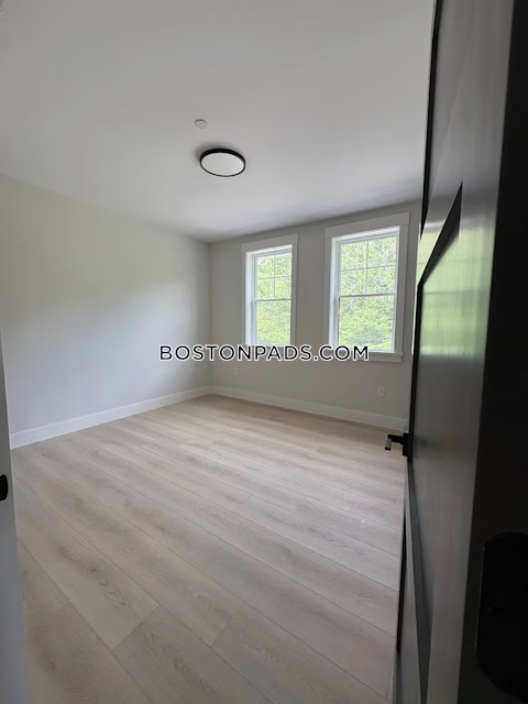 Plank St. Bedford photo 15