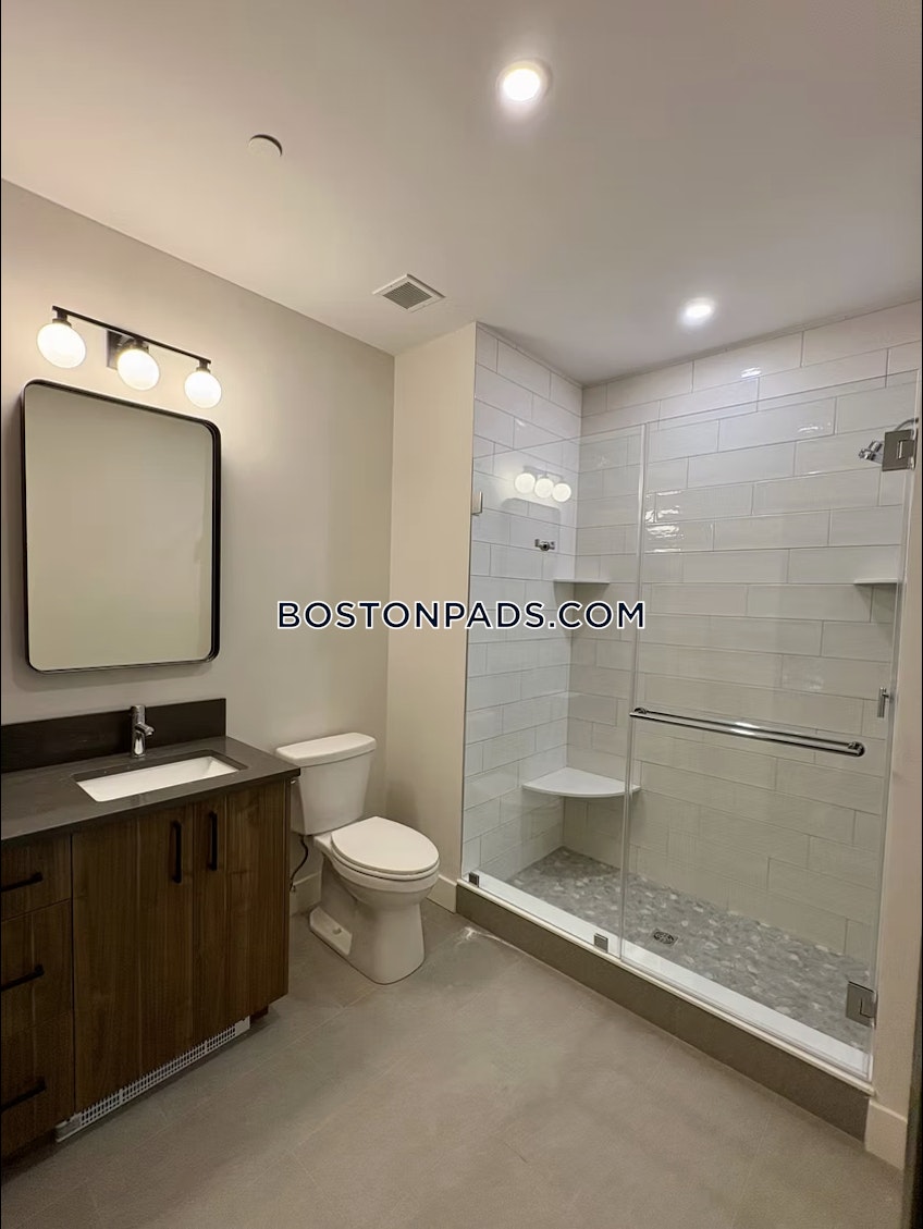Bedford - $4,250+ /month