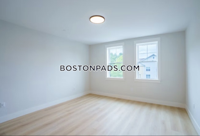 Bedford - $2,695+ /mo