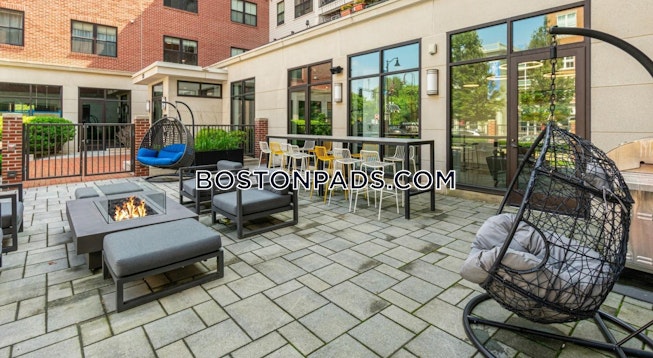 Beverly - $2,861+ /mo