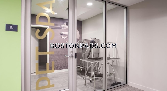 Beverly - $2,861+ /mo