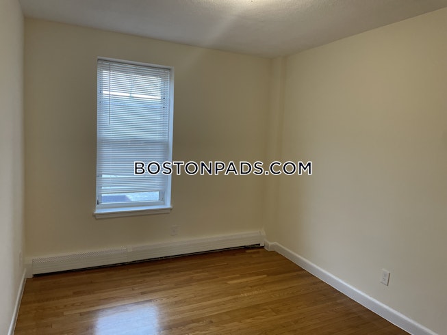 Boston - $2,600+ /mo