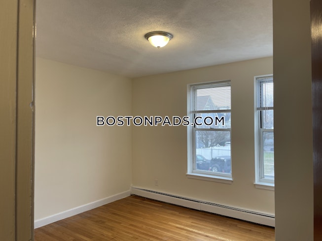 Boston - $2,600+ /mo