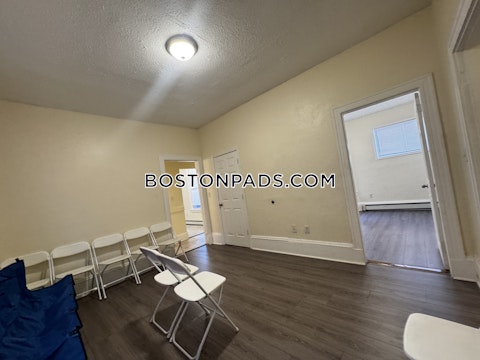 Ruthven St. Boston photo 9