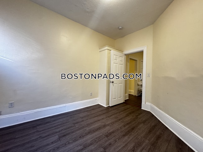 Boston - $3,300+ /mo