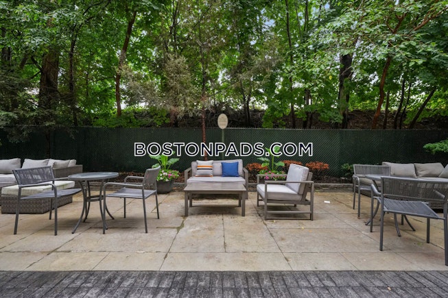 Boston - $2,837+ /mo