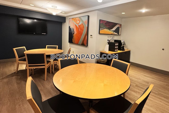 Boston - $3,446+ /mo