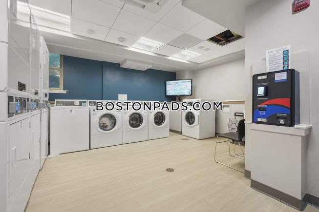 Boston - $3,446+ /mo