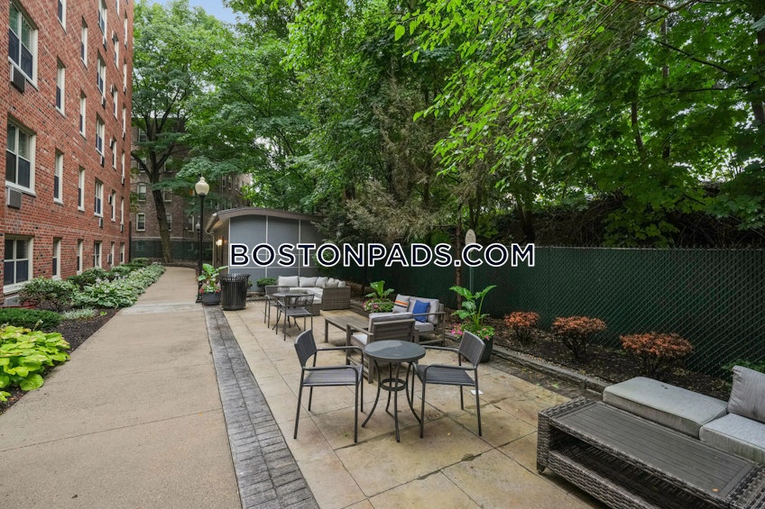 Boston - $4,492+ /month