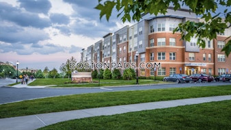 Overlook Ridge Dr. Revere