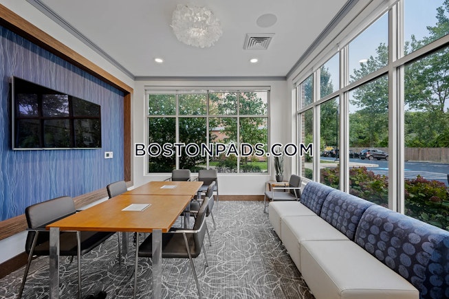 Melrose - $3,085+ /mo