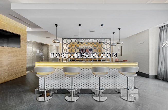 Melrose - $3,085+ /mo