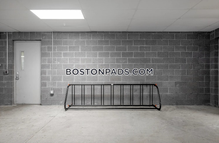 Washington St., Melrose