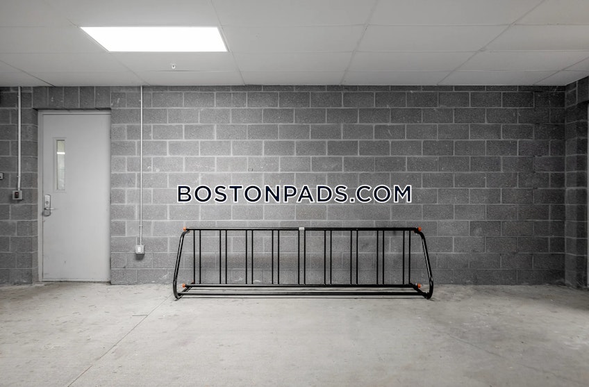 Melrose - $2,705+ /month