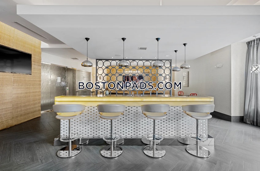 Melrose - $2,705+ /month