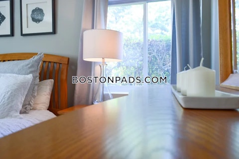 O'Callaghan Way. Lynn photo 17