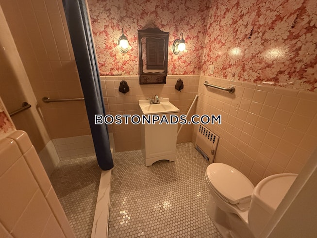 Somerville - $2,900+ /mo