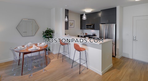 VFW Parkway Boston photo 3