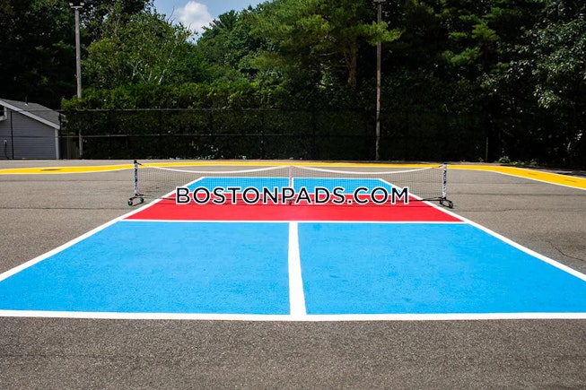 Holbrook - $2,651+ /mo