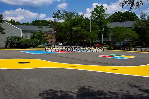 Longmeadow Dr. Holbrook photo 29