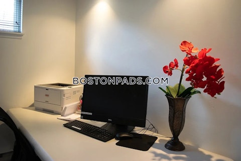 Longmeadow Dr. Holbrook photo 23