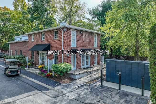 Waltham - $3,195+ /mo