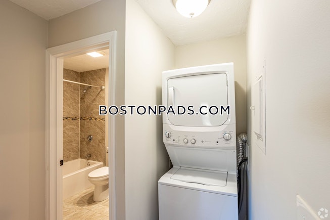Waltham - $3,195+ /mo