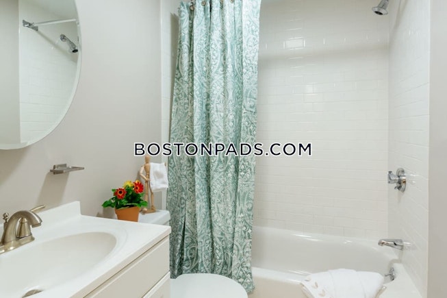 Boston - $3,028+ /mo