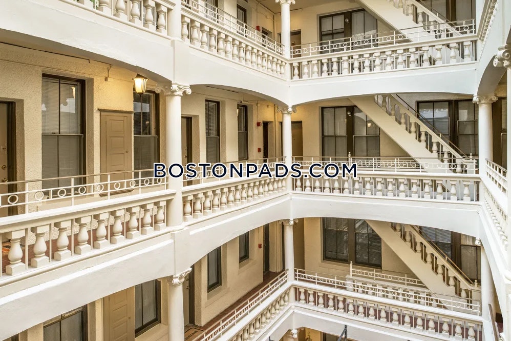 Boston - $3,778