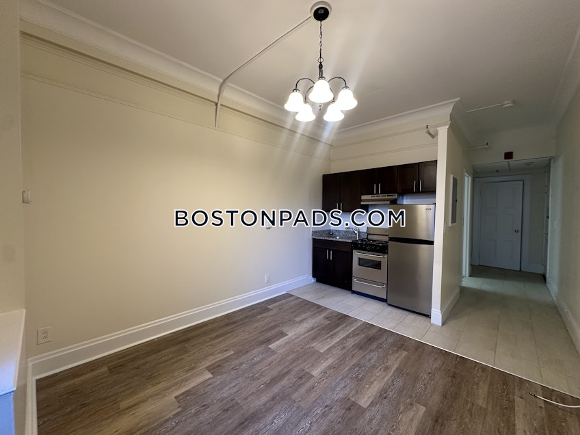 Boston - $2,500+ /month