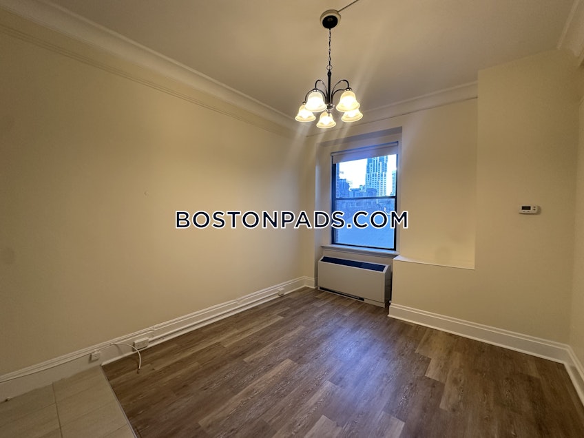 Boston - $2,500+ /month