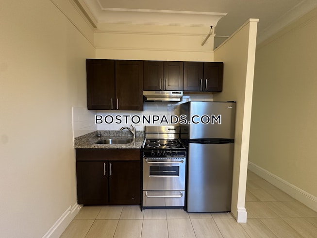 Boston - $2,500+ /mo