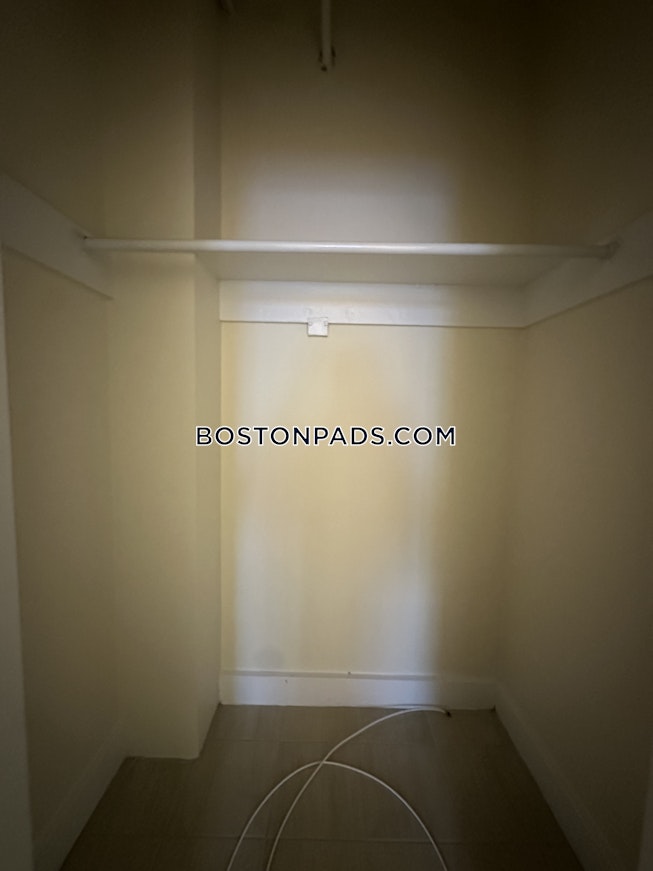 Boston - $2,500+ /mo