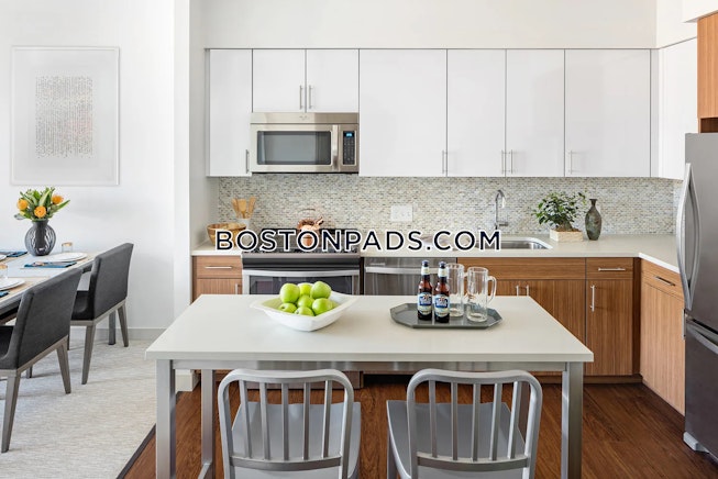 Waltham - $2,895+ /mo