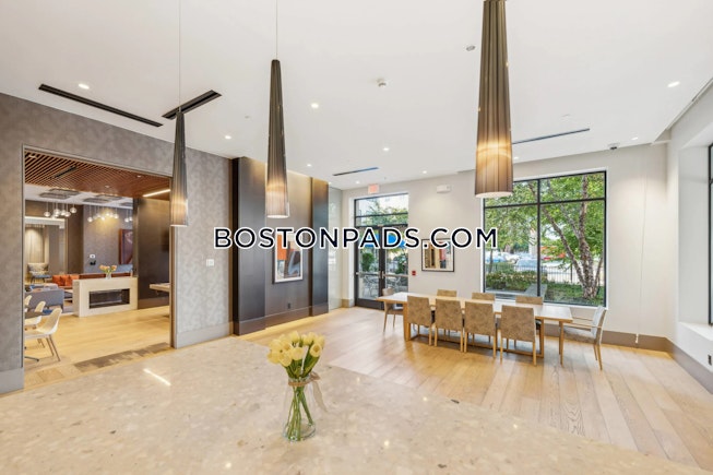 Waltham - $4,775+ /mo