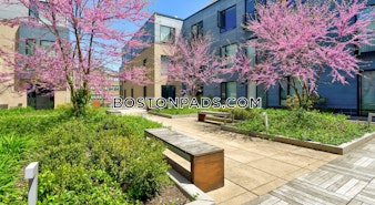 Tremont St. Roxbury Crossing