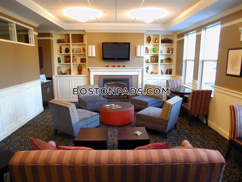 Boston - $2,900+ /month