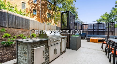 Beacon St. Brookline photo 32