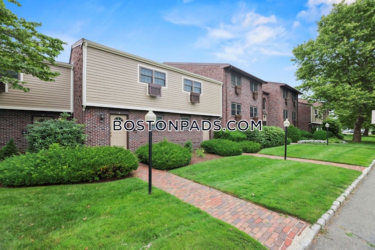 Lexington St., Woburn