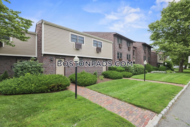 Lexington St., Woburn