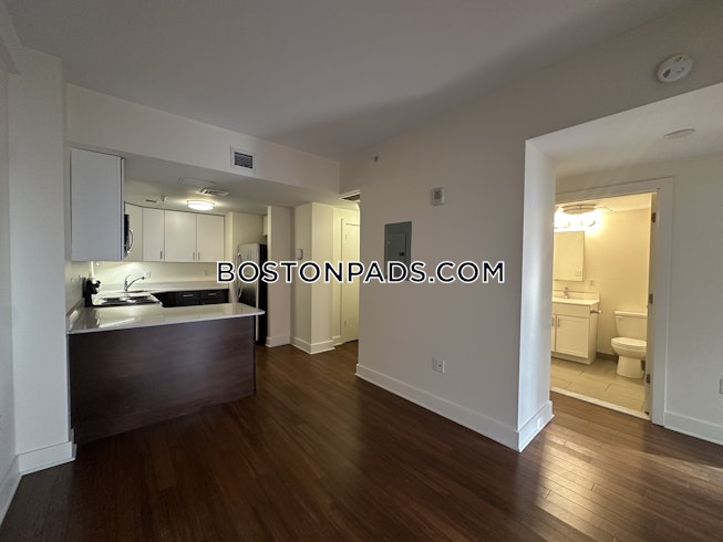 Boston - $3,800+ /mo