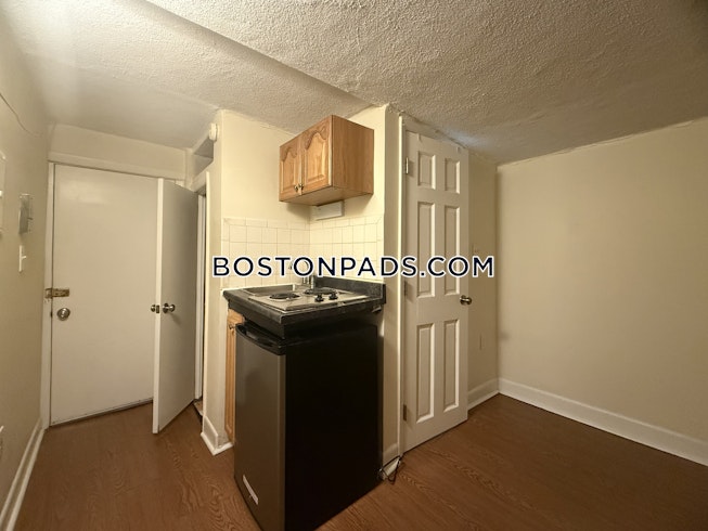 Boston - $1,550+ /mo