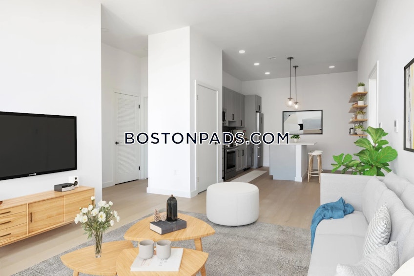 Lynn - $3,070+ /month